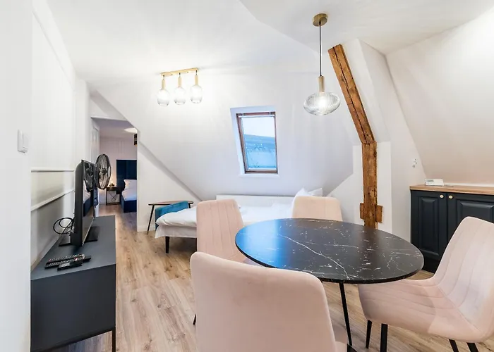 Old Town View By Bookinghost Appartement Poznań