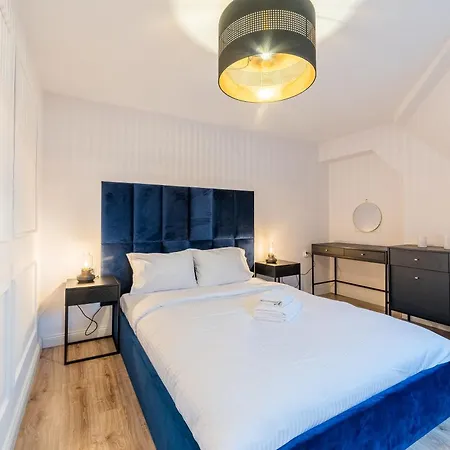 Apartment Old Town View By Bookinghost